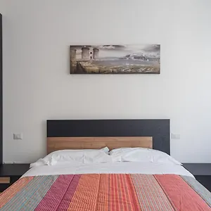 Apartament Toledo 2, Neapol