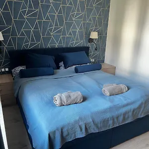 apartament-jutrzenki-warsaw.warsawhotelspoland.com/