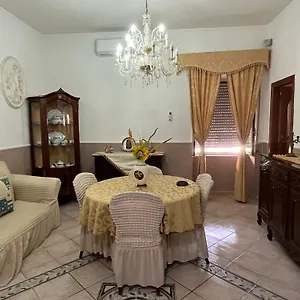 Apartament San Gennaro 54, Neapol